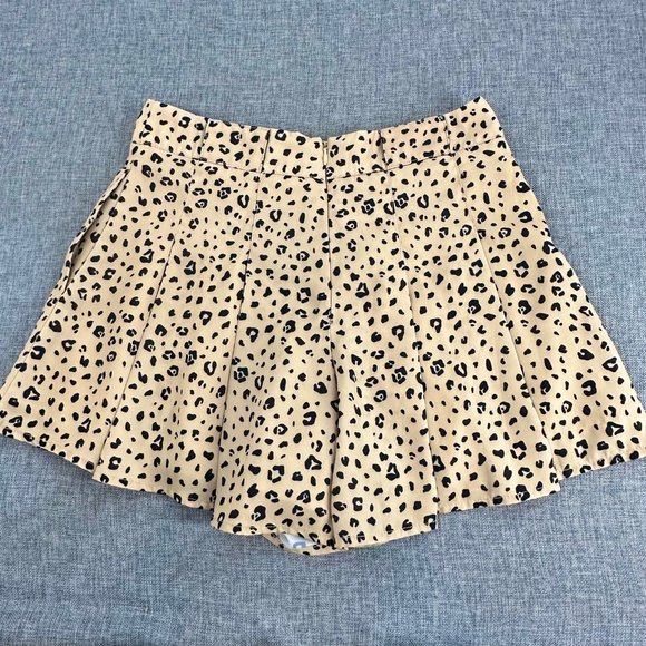 ILLA ILLA Leopard Mini Skirt Shorts Pleated Zipper Closure Small Lined Tan Black - Picture 1 of 11